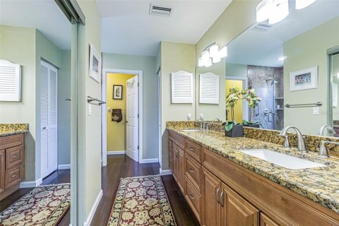 House in Tarpon Springs, Florida 3 bedrooms, 157.66 sq.m. № 1630325 - photo 18