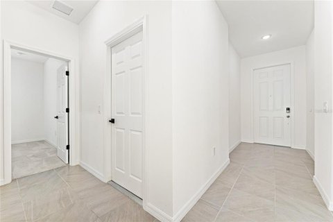 Villa ou maison à louer à Haines City, Floride: 4 chambres, 166.39 m2 № 2413654 - photo 8