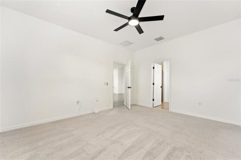 Villa ou maison à louer à Haines City, Floride: 4 chambres, 166.39 m2 № 2413654 - photo 17