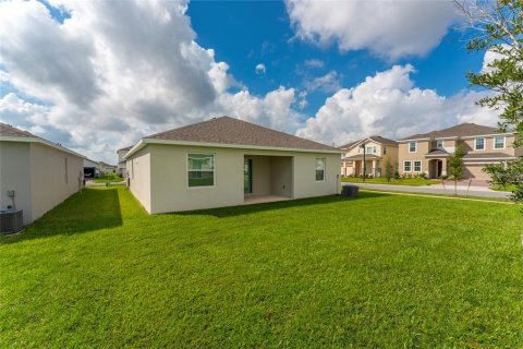 Villa ou maison à louer à Haines City, Floride: 4 chambres, 166.39 m2 № 2413654 - photo 4