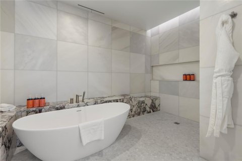 Condo in Lake Buena Vista, Florida, 4 bedrooms № 2165903 - photo 21