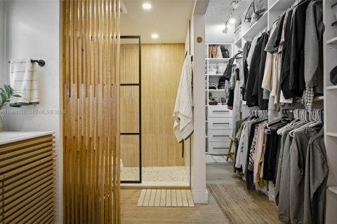 Touwnhouse à vendre à Miami, Floride: 3 chambres, 147.9 m2 № 2055916 - photo 25