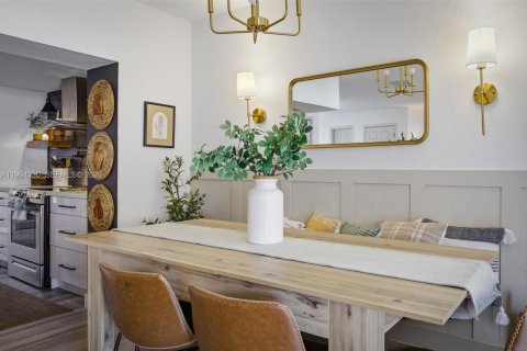 Touwnhouse à vendre à Miami, Floride: 3 chambres, 147.9 m2 № 2055916 - photo 11