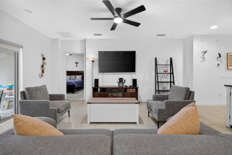 Villa ou maison à vendre à Groveland, Floride: 3 chambres, 152.73 m2 № 2227430 - photo 10