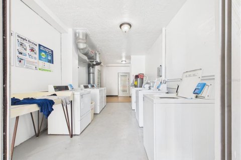 Condo in Clearwater, Florida, 2 bedrooms № 2216407 - photo 26