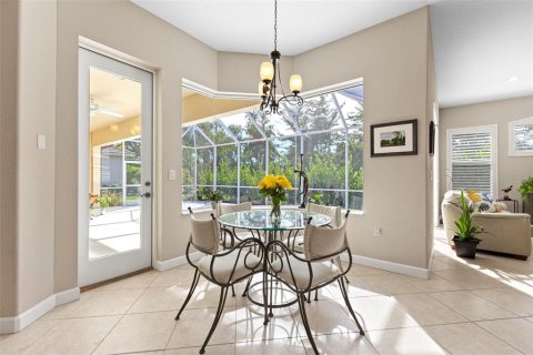 Villa ou maison à vendre à Bradenton, Floride: 3 chambres, 244.7 m2 № 2352252 - photo 6