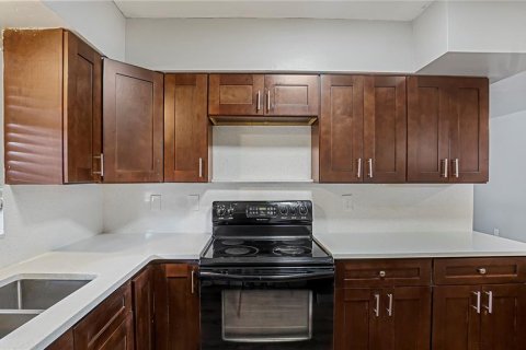 Villa ou maison à vendre à Orlando, Floride: 3 chambres, 118.54 m2 № 2356516 - photo 7