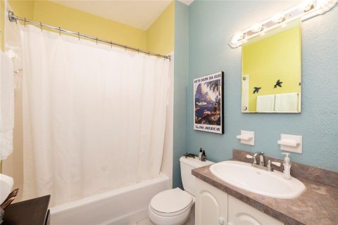 House in Saint Petersburg, Florida 2 bedrooms, 91.69 sq.m. № 1836874 - photo 8