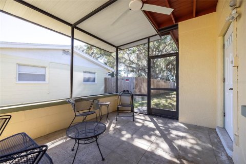 House in Saint Petersburg, Florida 2 bedrooms, 91.69 sq.m. № 1836874 - photo 11