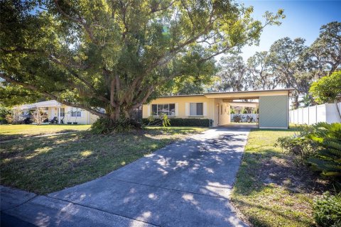 House in Saint Petersburg, Florida 2 bedrooms, 91.69 sq.m. № 1836874 - photo 21