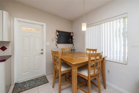 House in Saint Petersburg, Florida 2 bedrooms, 91.69 sq.m. № 1836874 - photo 6
