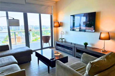 Condo in Hallandale Beach, Florida, 2 bedrooms  № 2089125 - photo 16