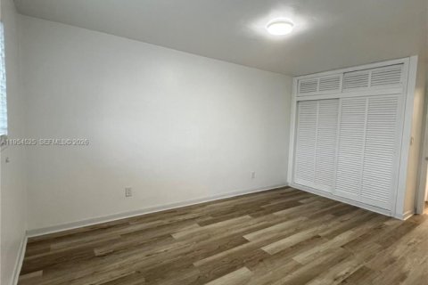 Condominio en alquiler en Key Biscayne, Florida, 1 dormitorio, 77.39 m2 № 2008362 - foto 5