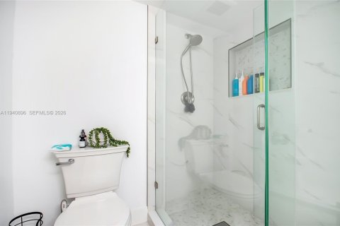 Townhouse in Miami, Florida 3 bedrooms, 156.08 sq.m. № 2003356 - photo 18