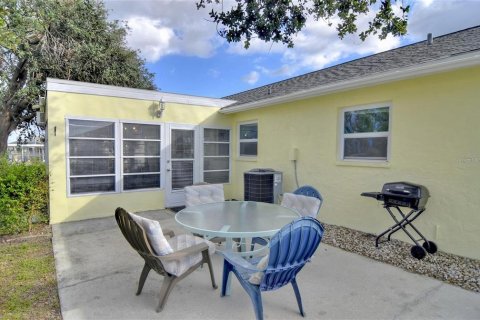 Casa en venta en Port Charlotte, Florida, 2 dormitorios, 97.55 m2 № 1909183 - foto 30