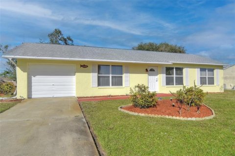Casa en venta en Port Charlotte, Florida, 2 dormitorios, 97.55 m2 № 1909183 - foto 2
