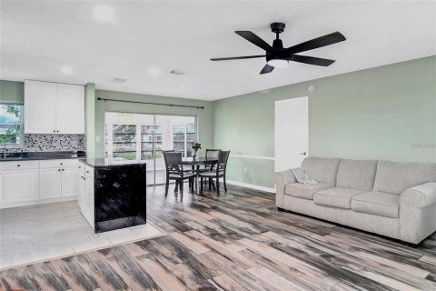 Casa en venta en Port Charlotte, Florida, 2 dormitorios, 97.55 m2 № 1909183 - foto 16