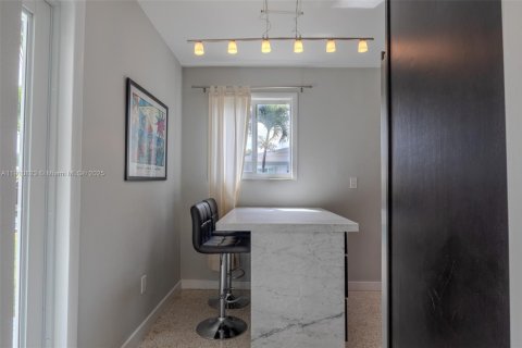 Casa en venta en Palmetto Bay, Florida, 3 dormitorios, 118.17 m2 № 1965988 - foto 27