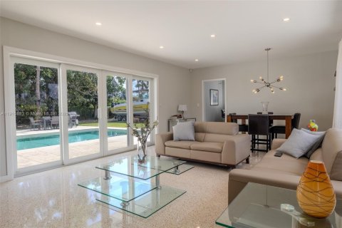 Casa en venta en Palmetto Bay, Florida, 3 dormitorios, 118.17 m2 № 1965988 - foto 8
