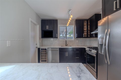 Casa en venta en Palmetto Bay, Florida, 3 dormitorios, 118.17 m2 № 1965988 - foto 24