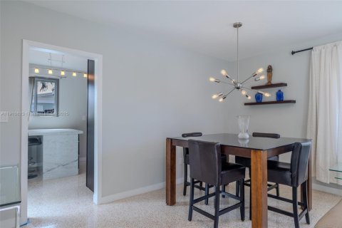 Casa en venta en Palmetto Bay, Florida, 3 dormitorios, 118.17 m2 № 1965988 - foto 29