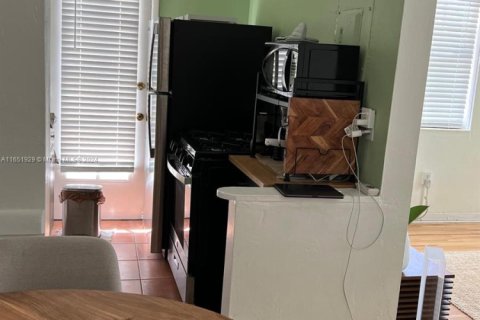Condo in Miami Beach, Florida, 1 bedroom  № 1868170 - photo 6