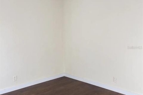 Land in Saint Petersburg, Florida № 1912040 - photo 11