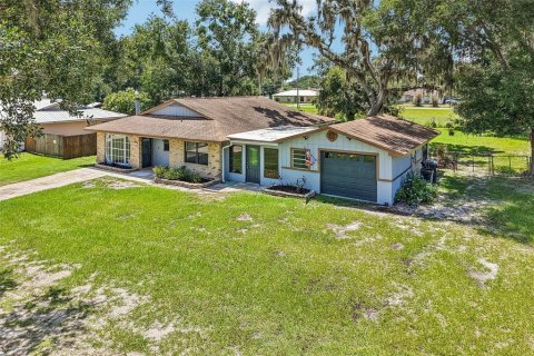 House in Lakeland, Florida 4 bedrooms, 156.82 sq.m. № 2309861