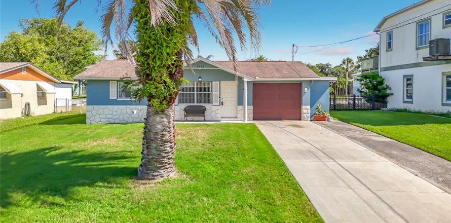 Casa en Hudson, Florida 3 dormitorios, 115.94 m2 № 2310459