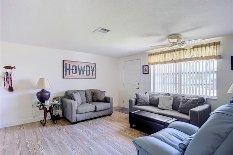 Casa en venta en Hudson, Florida, 3 dormitorios, 115.94 m2 № 2310459 - foto 5