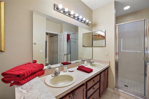 House in Kissimmee, Florida 5 bedrooms, 248.7 sq.m. № 1553108 - photo 15