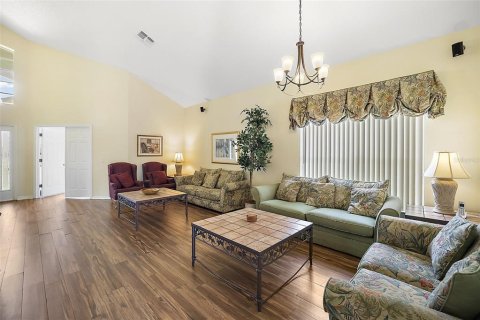House in Kissimmee, Florida 5 bedrooms, 248.7 sq.m. № 1553108 - photo 6