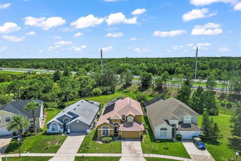 House in Kissimmee, Florida 5 bedrooms, 248.7 sq.m. № 1553108 - photo 2