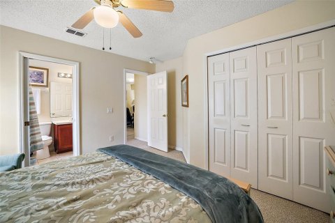 House in Kissimmee, Florida 5 bedrooms, 248.7 sq.m. № 1553108 - photo 27