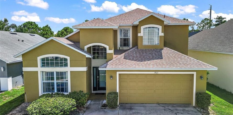 House in Kissimmee, Florida 5 bedrooms, 248.7 sq.m. № 1553108