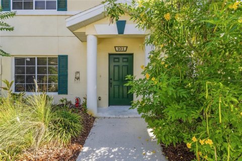 Townhouse in Bradenton, Florida 3 bedrooms, 111.48 sq.m. № 2120988