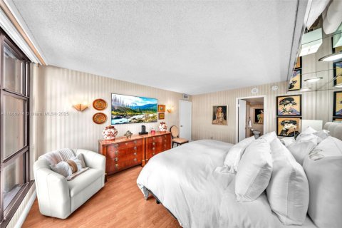 Copropriété à vendre à Coral Gables, Floride: 2 chambres, 137.68 m2 № 1927202 - photo 18