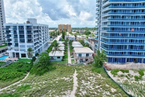 Copropriété à louer à Pompano Beach, Floride: 1 chambre, 51.47 m2 № 1928778 - photo 22
