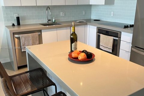Снять в аренду кондоминиум в Майами, Флорида 2 спальни, 93.74м2, № 2050900 - фото 15