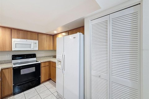 Купить кондоминиум в Порт-Ричи, Флорида 3 комнаты, 102.19м2, № 2102428 - фото 24