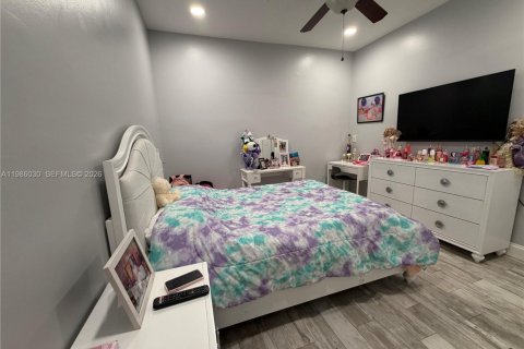 Снять в аренду виллу или дом в Майами-Лейкс, Флорида 3 спальни, 145.48м2, № 2047819 - фото 21