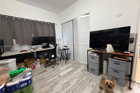 Снять в аренду виллу или дом в Майами-Лейкс, Флорида 3 спальни, 145.48м2, № 2047819 - фото 28