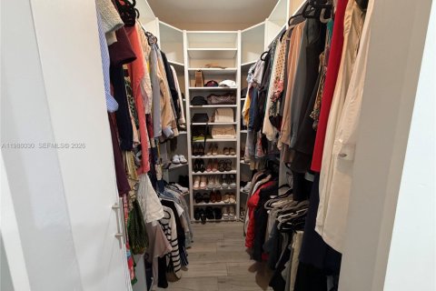 Снять в аренду виллу или дом в Майами-Лейкс, Флорида 3 спальни, 145.48м2, № 2047819 - фото 27