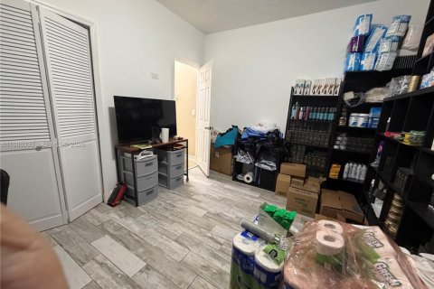 Снять в аренду виллу или дом в Майами-Лейкс, Флорида 3 спальни, 145.48м2, № 2047819 - фото 29