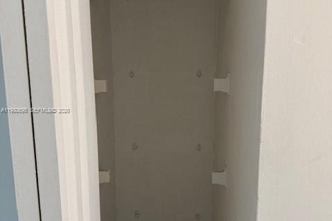 Touwnhouse à vendre à Miami, Floride: 3 chambres, 126.35 m2 № 2079684 - photo 30