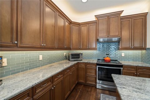 Townhouse in Orlando, Florida 3 bedrooms, 168.9 sq.m. № 2226196 - photo 12