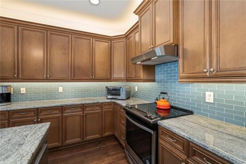 Townhouse in Orlando, Florida 3 bedrooms, 168.9 sq.m. № 2226196 - photo 13