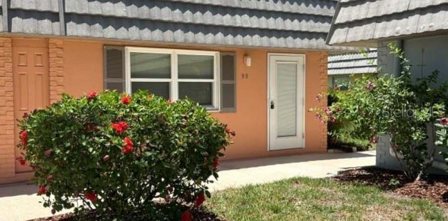 Condo in Sun City Center, Florida, 1 bedroom  № 2212049