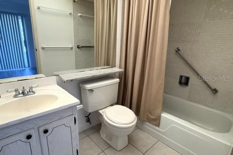 Condo in Sun City Center, Florida, 1 bedroom  № 2212049 - photo 21