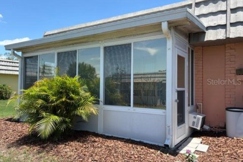 Condo in Sun City Center, Florida, 1 bedroom  № 2212049 - photo 28